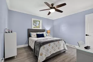 202 Elaine Cir W, West Palm Beach, FL 33409 - Photo 20
