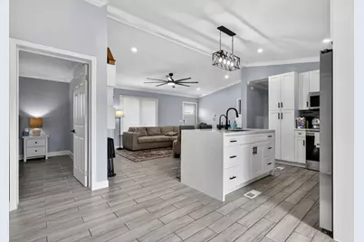 202 Elaine Circle W, West Palm Beach, FL 33409 - Photo 16