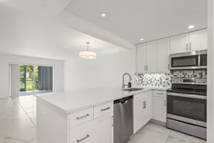 3090 Holiday Springs Blvd, Margate, FL 33063 - Photo 4