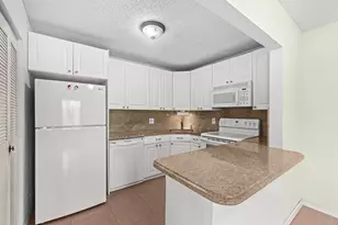 223 Pine HOV Cir, Greenacres, FL 33463 - Photo 8