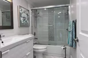 9300 Sunrise Lakes Blvd, Sunrise, FL 33322 - Photo 32