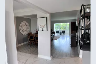 9300 Sunrise Lakes Boulevard #309, Sunrise, FL 33322 - Photo 2