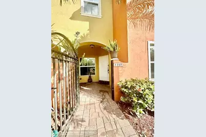 2851 W Prospect Road #1102, Tamarac, FL 33309 - Photo 2