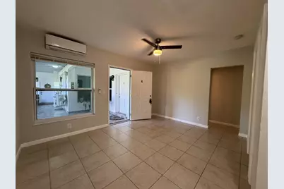 625 NE 14th Avenue #4, Fort Lauderdale, FL 33304 - Photo 2