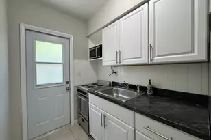 625 NE 14th Ave, Fort Lauderdale, FL 33304 - Photo 4