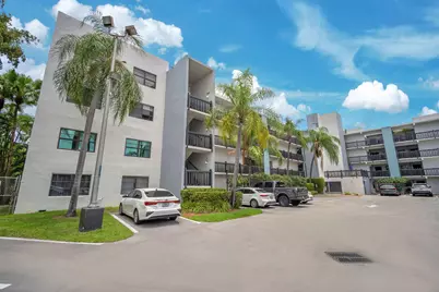 1021 Mockingbird Lane #303, Plantation, FL 33324 - Photo 4