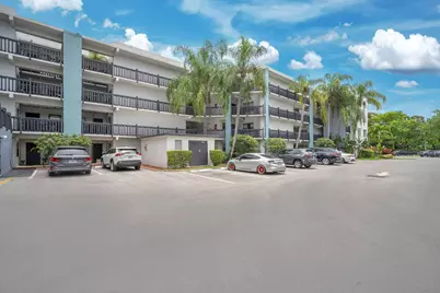 1021 Mockingbird Lane #303, Plantation, FL 33324 - Photo 2