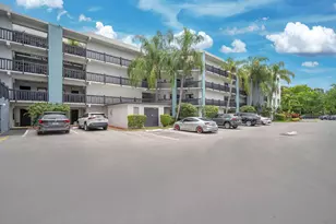 1021 Mockingbird Ln, Plantation, FL 33324 - Photo 2