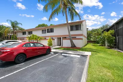 4221 SW 71st Terrace #4221, Davie, FL 33314 - Photo 24