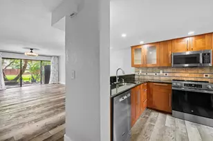4221 SW 71st Ter, Davie, FL 33314 - Photo 6