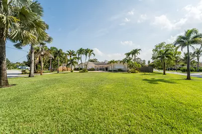 18 Saddleback Road, Tequesta, FL 33469 - Photo 4