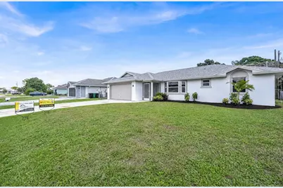 3520 SE Hyde Circle, Port Saint Lucie, FL 34983 - Photo 2