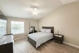 1106 Swan Lake Cir, Port Saint Lucie, FL 34986 - Photo 10