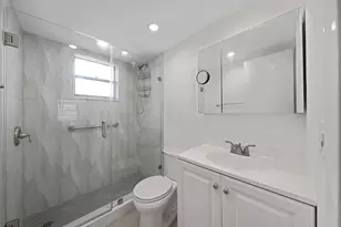 100 Berkley Rd, Hollywood, FL 33024 - Photo 20