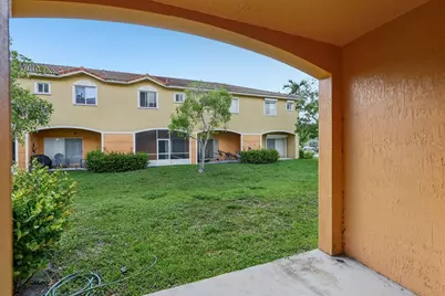 560 St Tropez Lane, Margate, FL 33068 - Photo 28