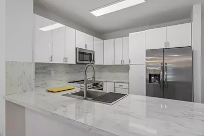 560 St Tropez Lane, Margate, FL 33068 - Photo 8