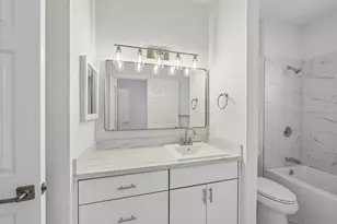 560 St Tropez Ln, Margate, FL 33068 - Photo 22