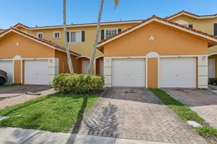 560 St Tropez Ln, Margate, FL 33068 - Photo 2