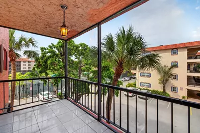 660 Tennis Club Drive #303, Fort Lauderdale, FL 33311 - Photo 8