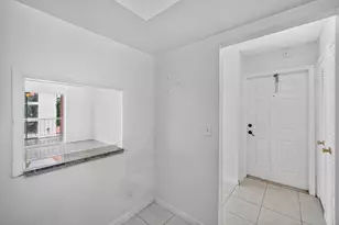 660 Tennis Club Dr, Fort Lauderdale, FL 33311 - Photo 6