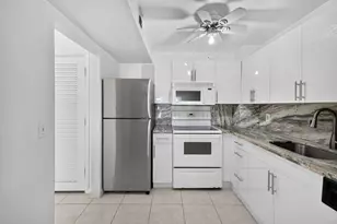 660 Tennis Club Dr, Fort Lauderdale, FL 33311 - Photo 4