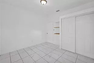 1114 NW 39th St, Miami, FL 33127 - Photo 4
