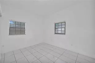 1114 NW 39th St, Miami, FL 33127 - Photo 8