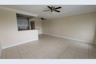 375 Camden P, West Palm Beach, FL 33417 - Photo 12