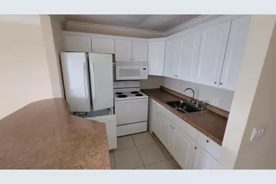 375 Camden P, West Palm Beach, FL 33417 - Photo 4