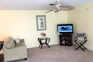1216 S S Lakes End Dr, Fort Pierce, FL 34982 - Photo 10