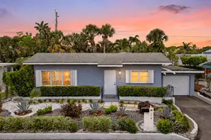 24 Douglas Dr, Ocean Ridge, FL 33435 - Photo 2