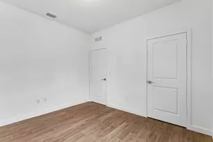 2770 NE Breezeway Cir, Ocean Breeze, FL 34957 - Photo 12