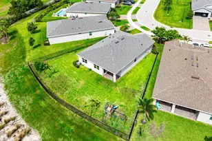 2770 NE Breezeway Cir, Ocean Breeze, FL 34957 - Photo 32