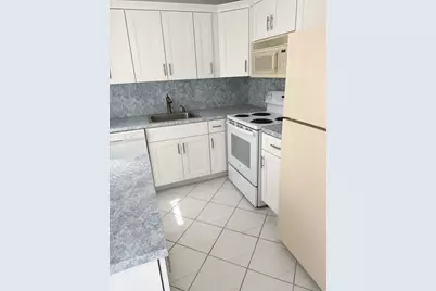 305 Fanshaw H, Boca Raton, FL 33434 - Photo 1
