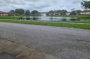 4302 Woodstock Dr, West Palm Beach, FL 33409 - Photo 26