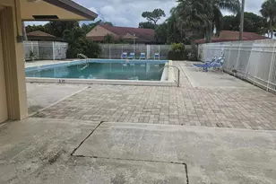 4302 Woodstock Dr, West Palm Beach, FL 33409 - Photo 24