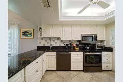 18369 SE Wood Haven Lane #E, Jupiter, FL 33469 - Photo 12