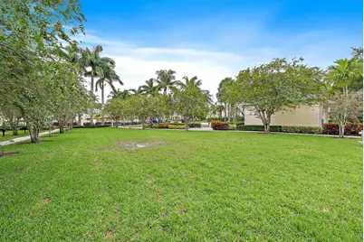 275 Murcia Drive #202, Jupiter, FL 33458 - Photo 24