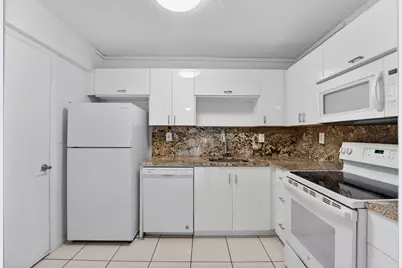 760 SE 2nd Avenue #D216, Deerfield Beach, FL 33441 - Photo 10