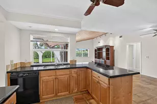 2400 SW 23rd Cranbrook Dr, Boynton Beach, FL 33436 - Photo 18