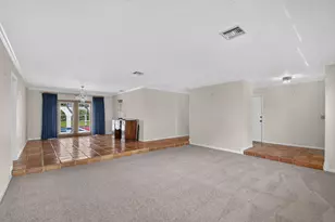 2400 SW 23rd Cranbrook Dr, Boynton Beach, FL 33436 - Photo 10
