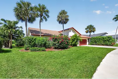 2400 SW 23rd Cranbrook Drive, Boynton Beach, FL 33436 - Photo 2
