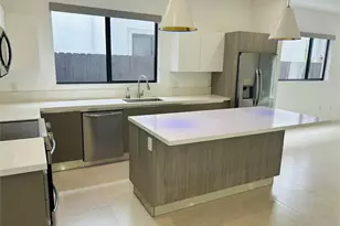 310 SW 9th St, Fort Lauderdale, FL 33315 - Photo 4