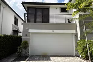 310 SW 9th St, Fort Lauderdale, FL 33315 - Photo 1