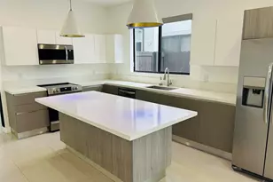 310 SW 9th St, Fort Lauderdale, FL 33315 - Photo 2