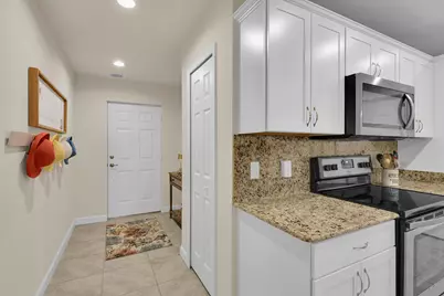 22 Alta Loma, Port Saint Lucie, FL 34952 - Photo 6