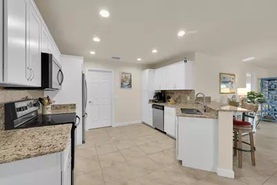 22 Alta Loma, Port Saint Lucie, FL 34952 - Photo 10