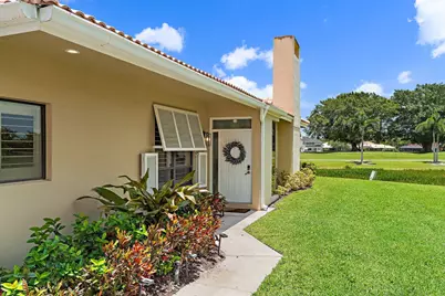 261 Old Meadow Way Way, Palm Beach Gardens, FL 33418 - Photo 2