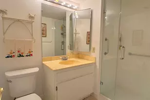 9 Stratford Dr E, Boynton Beach, FL 33436 - Photo 10