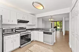 5701 Riverside Dr, Coral Springs, FL 33067 - Photo 2